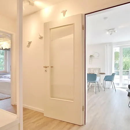 Bergstrasse 62 Bergstrasse 62 5 Tide Am Park * Timmendorfer Strand