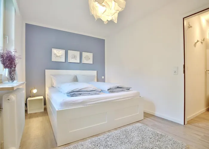 Bergstrasse 62 Bergstrasse 62 5 Tide Am Park * Timmendorfer Strand