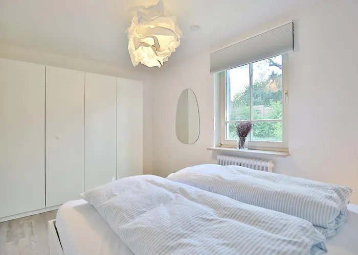 Bergstrasse 62 Bergstrasse 62 5 Tide Am Park * Timmendorfer Strand